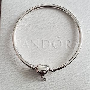 Infinity Heart Clasp Bangle